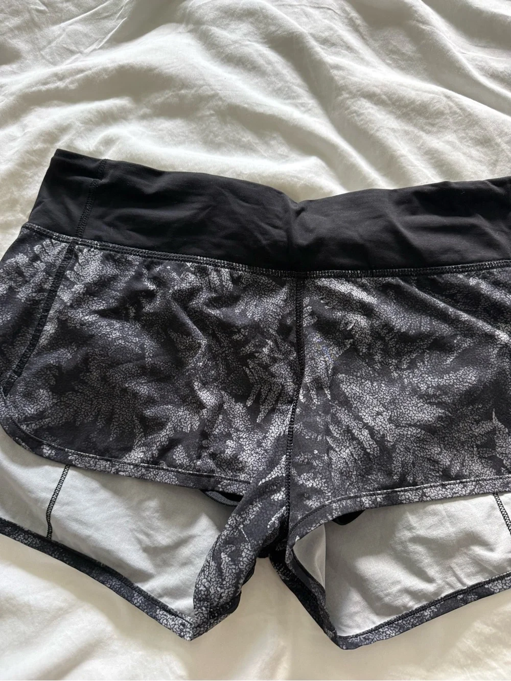 Vintage lululemon speed up shorts